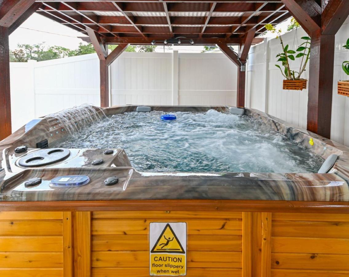 Paradise In Brandon With Luxurious 6 Person Spa Esterno foto